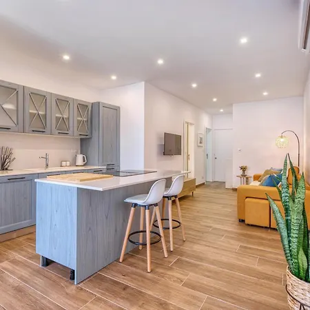 Stylish 2br In Peaceful With Terrace & Ac By 360 Estates Apartamento Qala